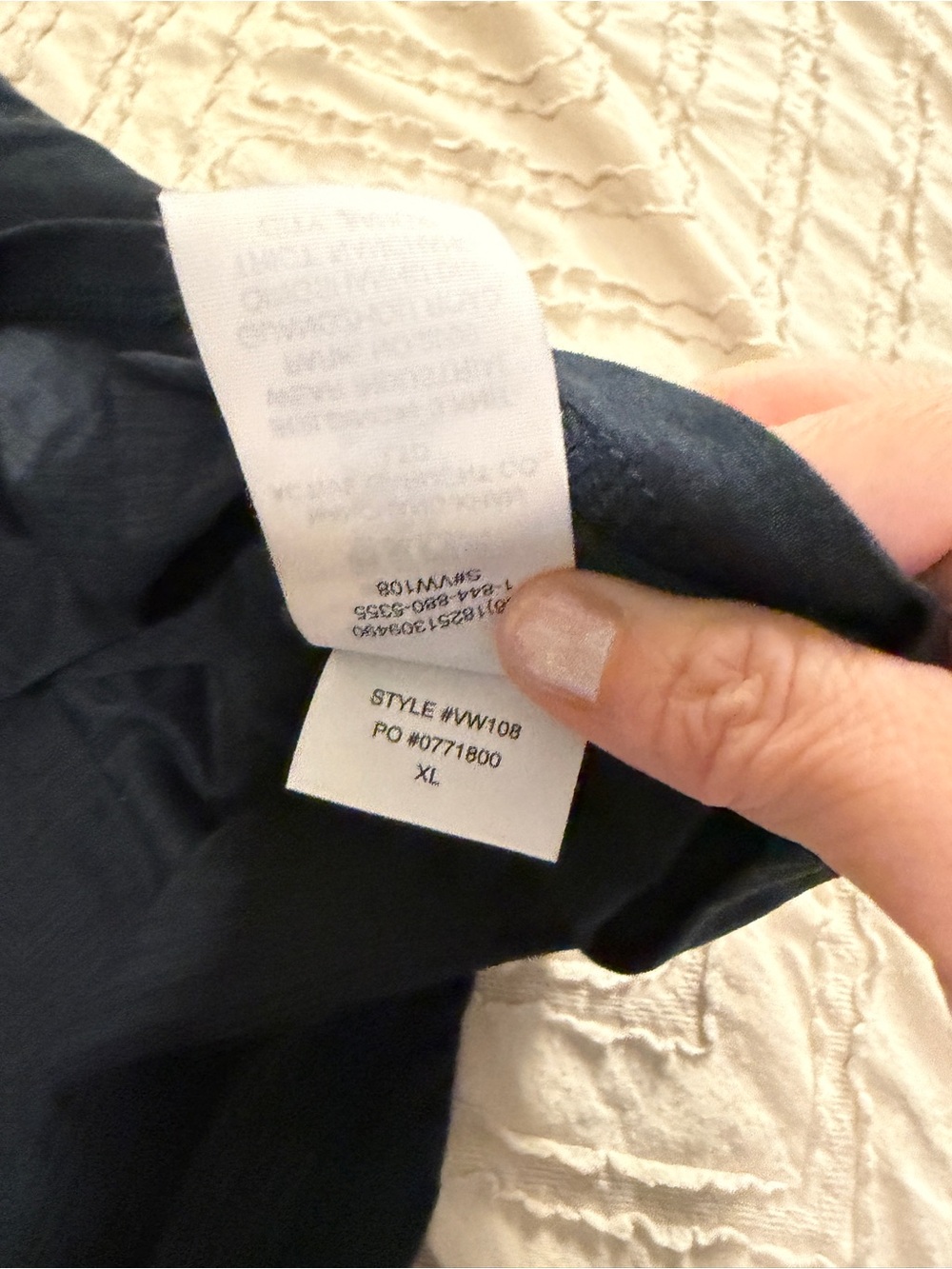 Vuori Deep Navy Racerback Performance Tank - Picture 4 of 4